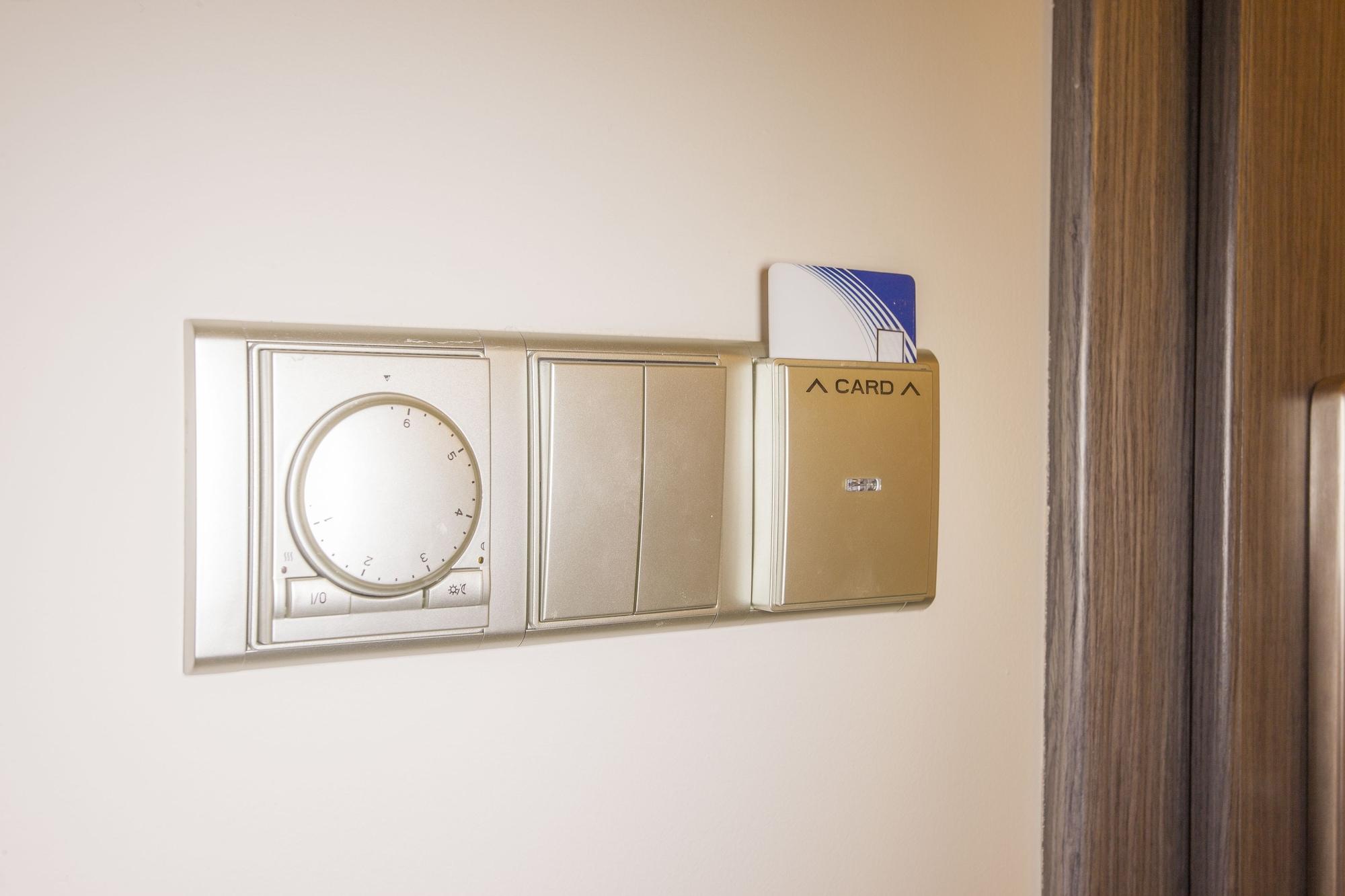 Voyage Hotel 4*