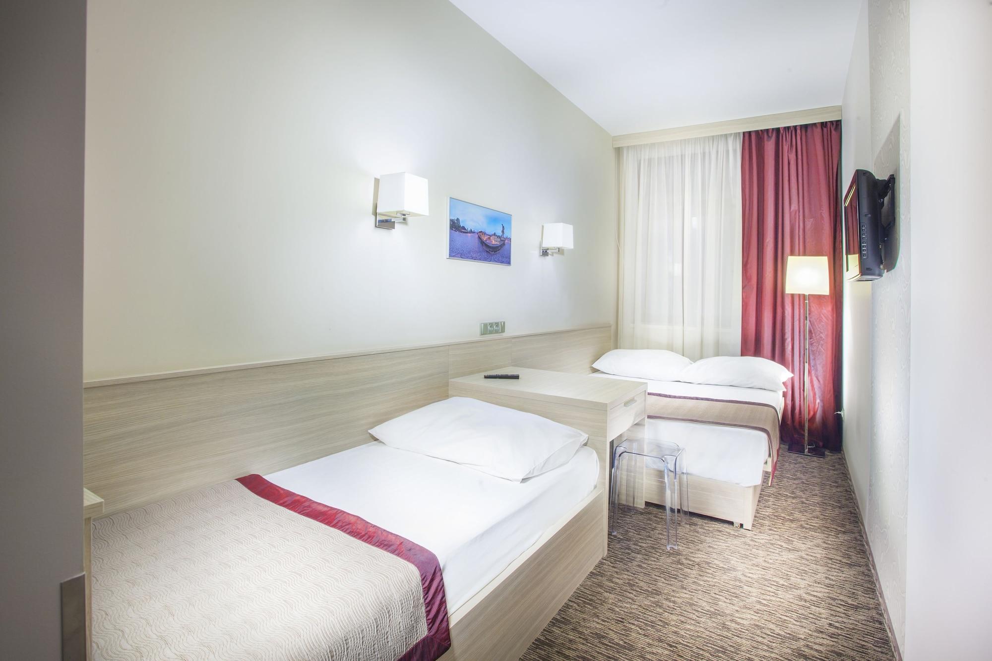 Voyage Hotel